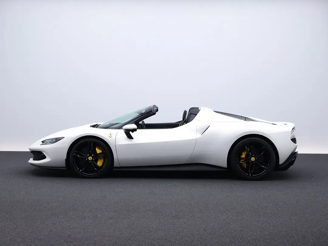Ferrari 296 GTS - Thumbnail 9