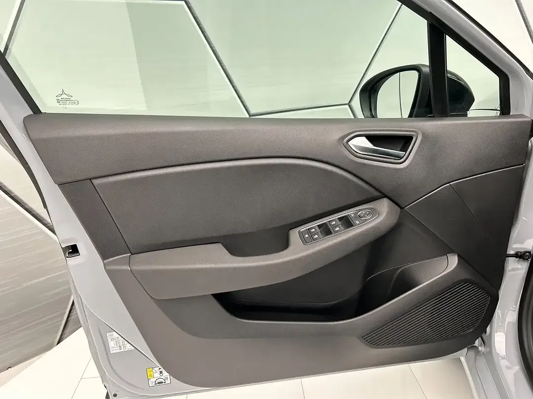 Renault Clio - Thumbnail 13