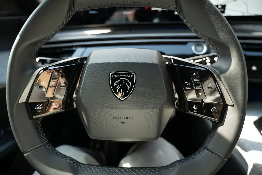 Peugeot 5008 - Thumbnail 15