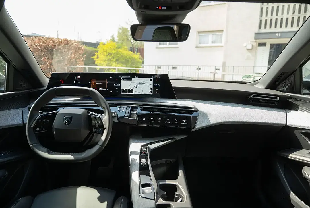 Peugeot 5008 - Thumbnail 6