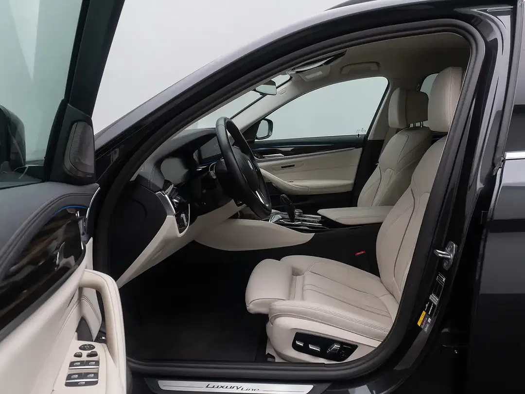 BMW 530 - Thumbnail 21