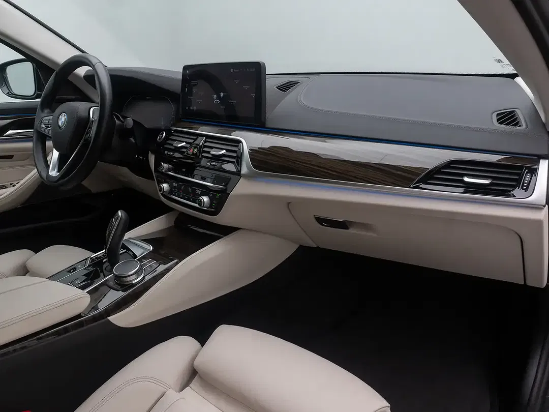 BMW 530 - Thumbnail 25
