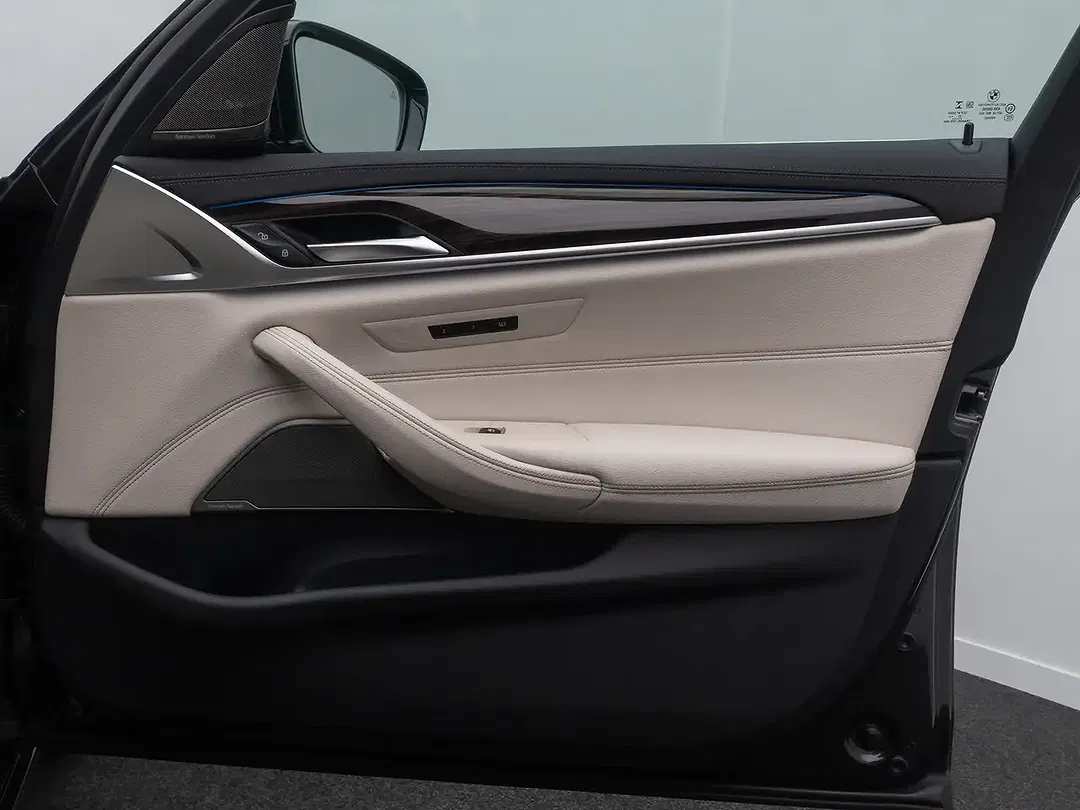 BMW 530 - Thumbnail 32