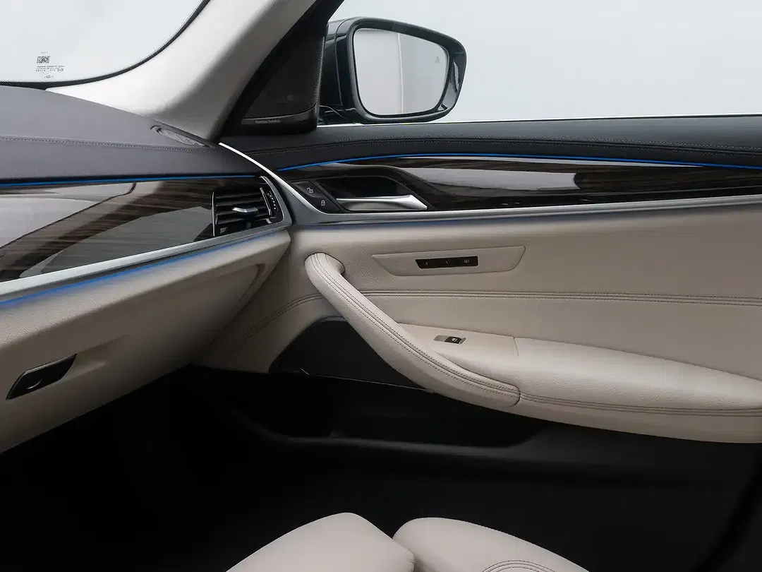 BMW 530 - Thumbnail 34
