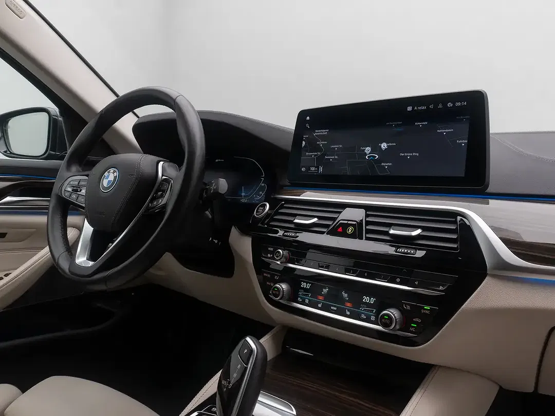 BMW 530 - Thumbnail 38