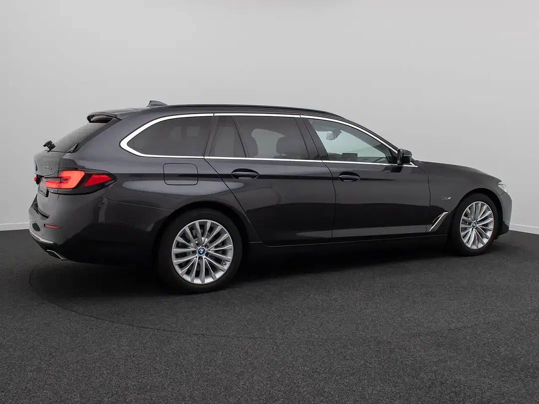 BMW 530 - Thumbnail 6