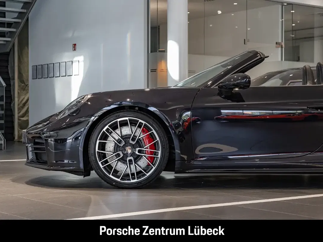 Porsche 992 - Thumbnail 10