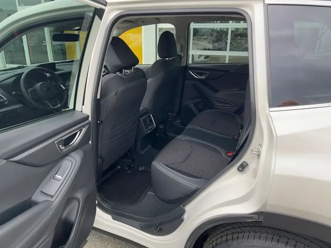 Subaru Forester - Thumbnail 8