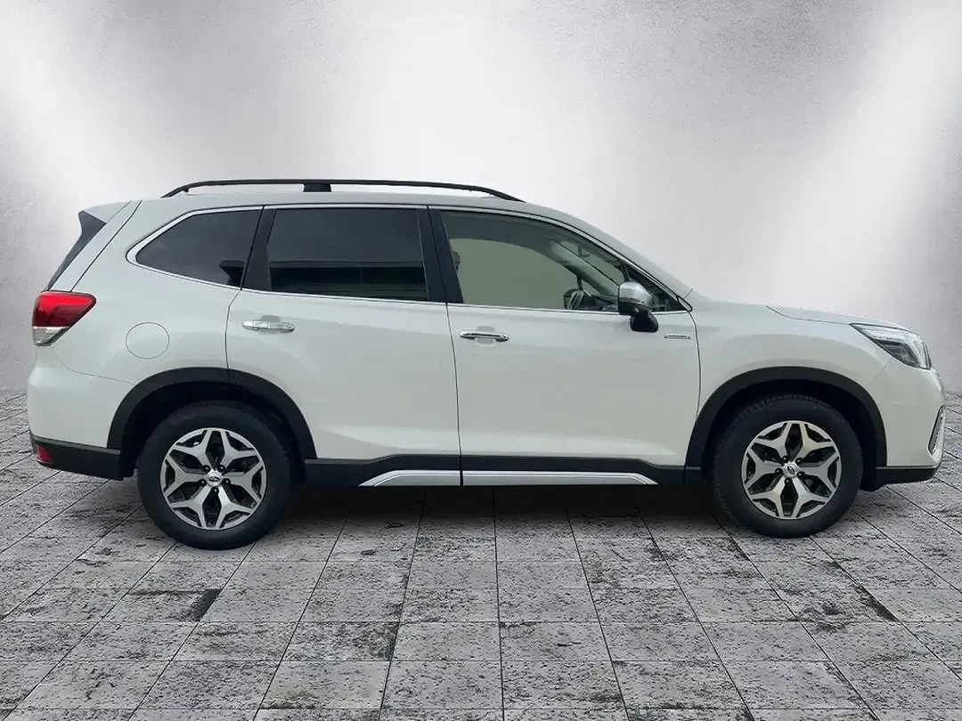 Subaru Forester - Thumbnail 4