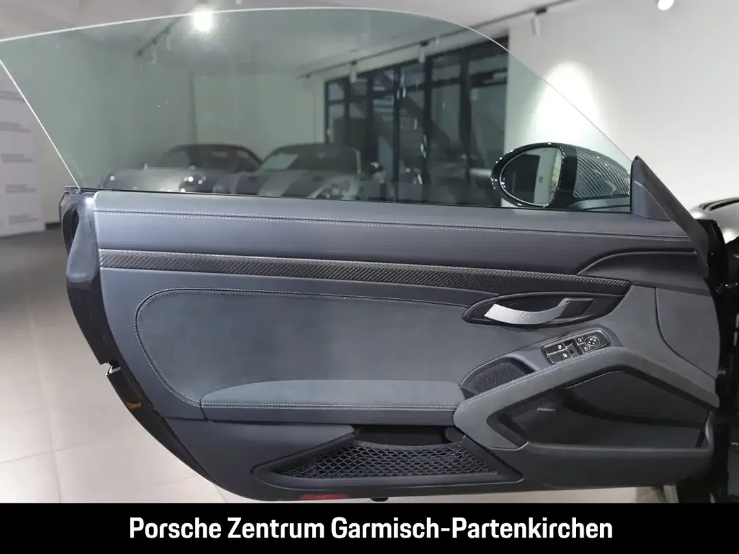 Porsche 718 Spyder - Thumbnail 14