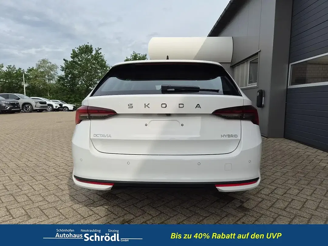 Skoda Octavia - Thumbnail 4