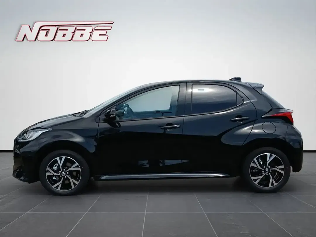 Toyota Yaris - Thumbnail 2