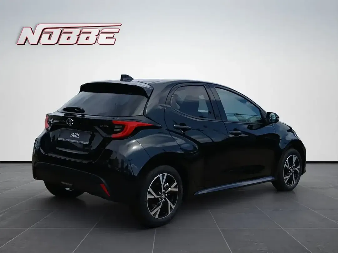 Toyota Yaris - Thumbnail 5