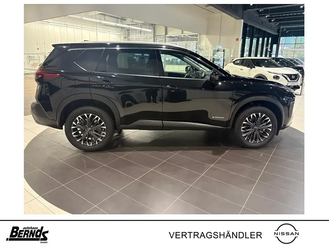 Nissan X-Trail - Thumbnail 4