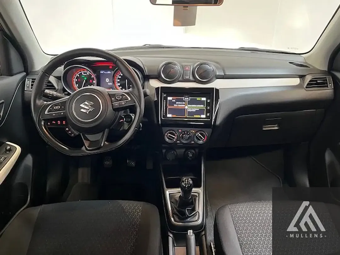Suzuki Swift - Thumbnail 11