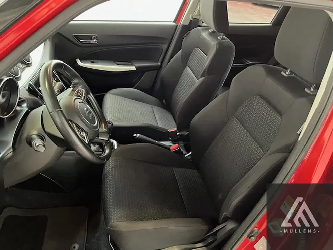 Suzuki Swift - Thumbnail 8