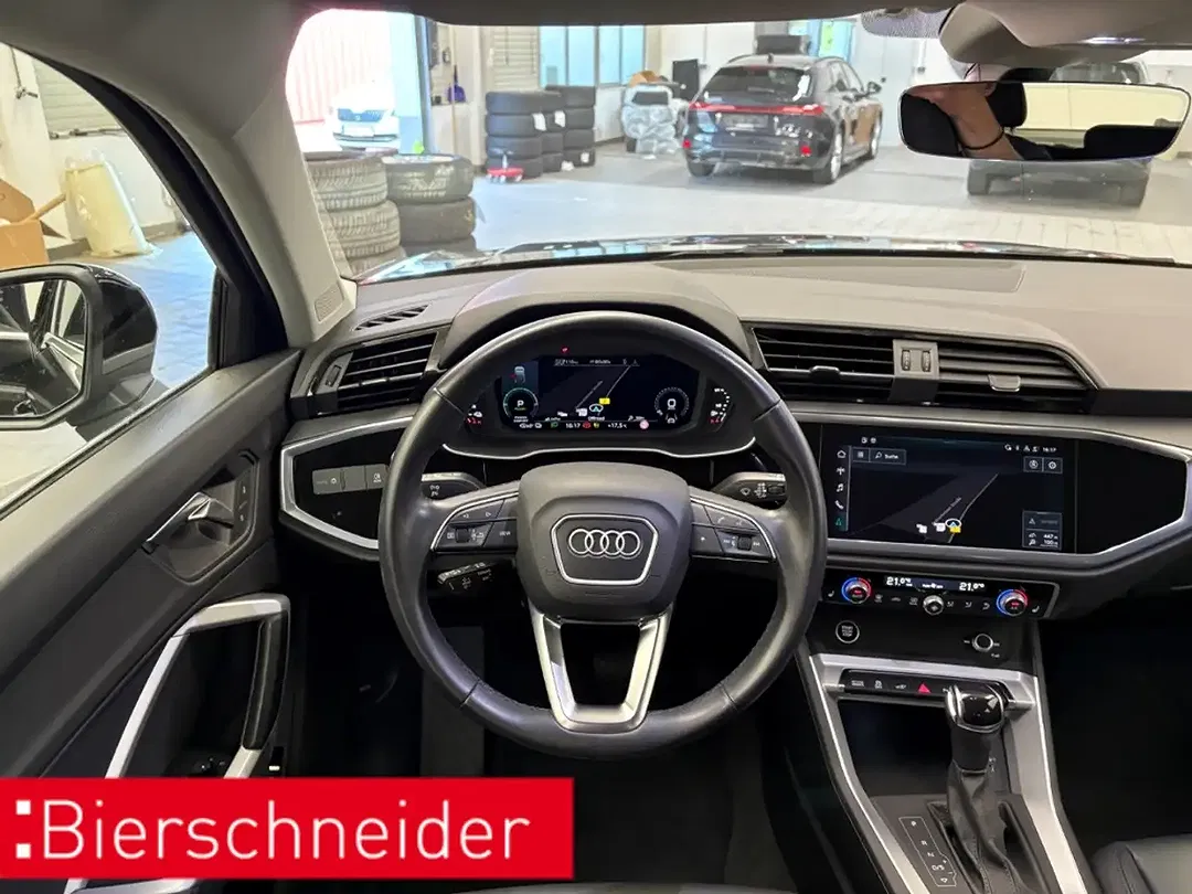 Audi Q3 - Thumbnail 10