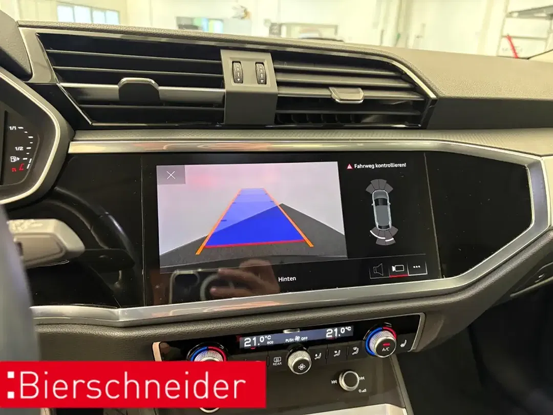 Audi Q3 - Thumbnail 12