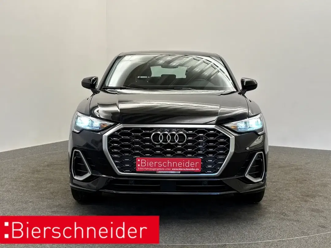Audi Q3 - Thumbnail 2