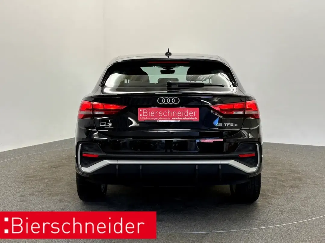 Audi Q3 - Thumbnail 6