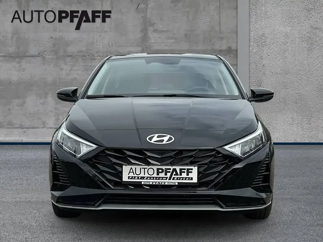 Hyundai i20 - Thumbnail 2