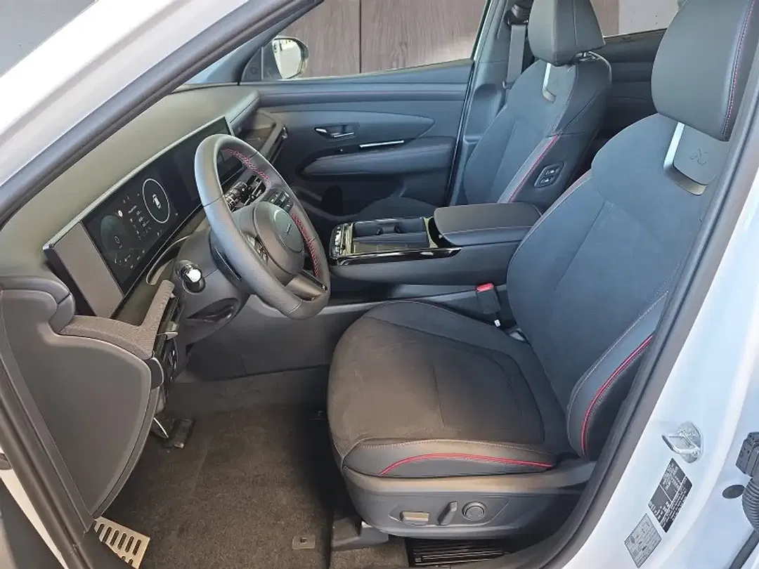 Hyundai TUCSON - Thumbnail 9