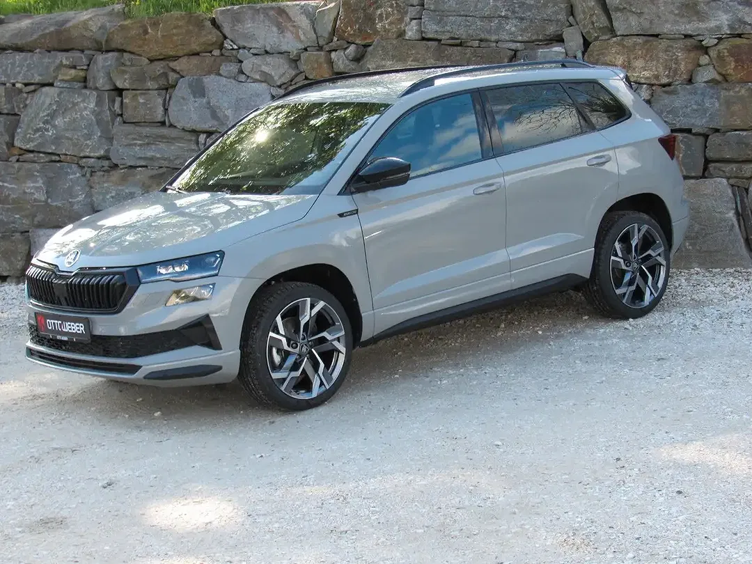 Skoda Karoq - Thumbnail 2