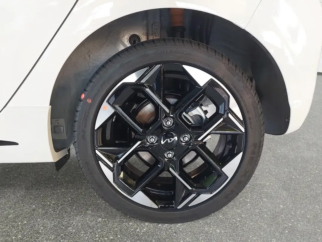 Kia Picanto - Thumbnail 6
