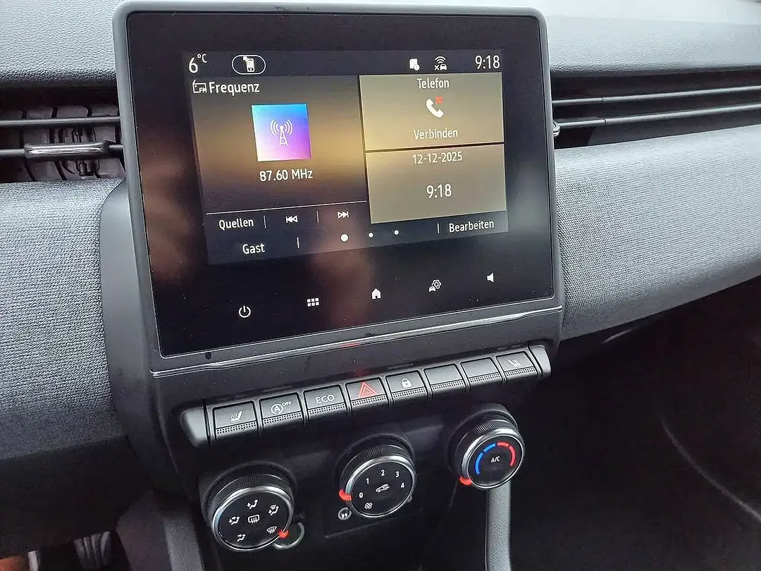 Renault Clio - Thumbnail 11