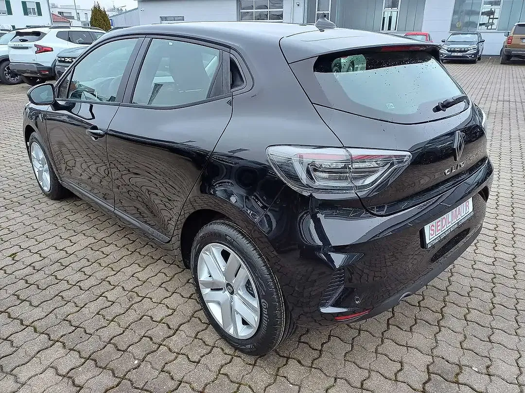 Renault Clio - Thumbnail 3
