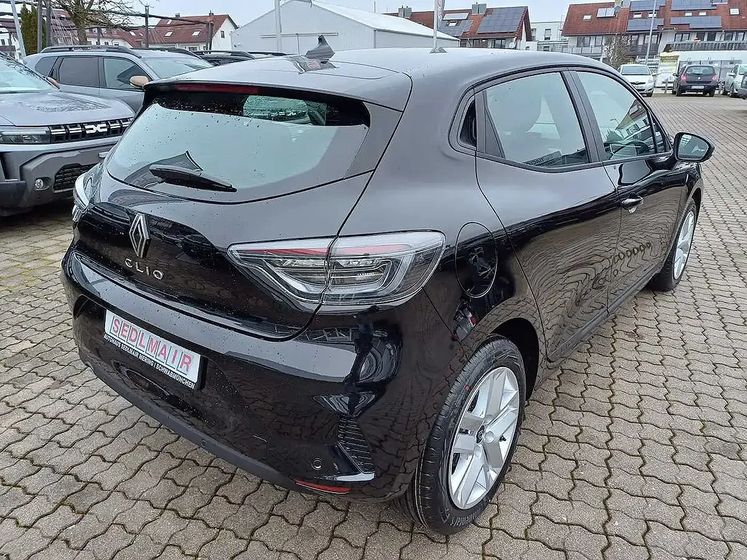 Renault Clio - Thumbnail 4