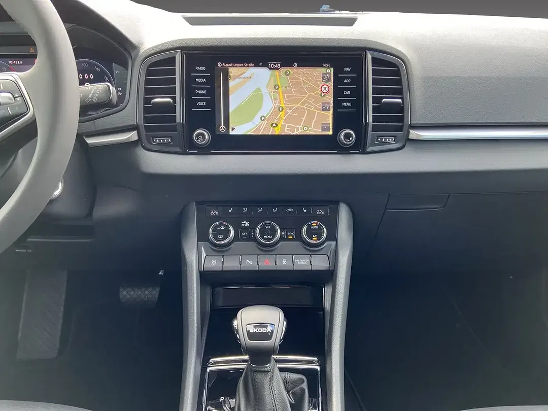 Skoda Karoq - Thumbnail 11