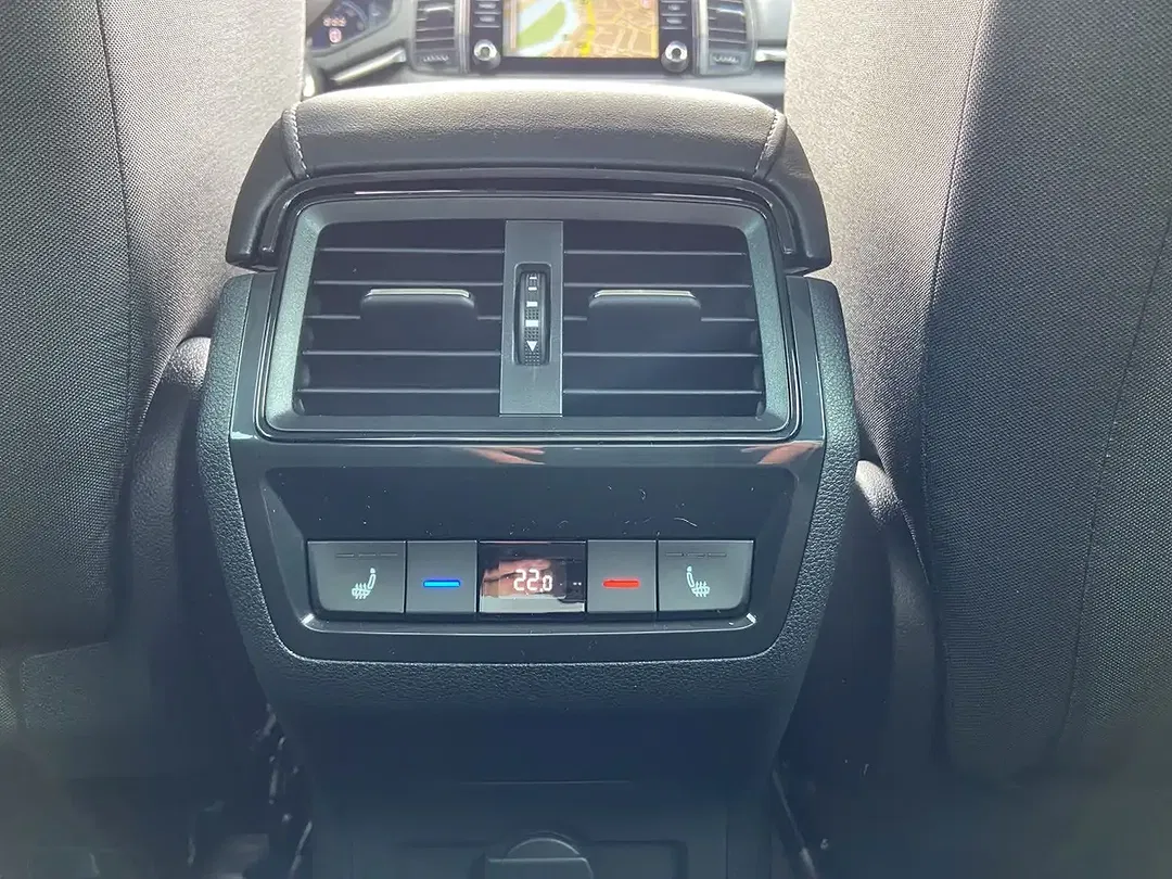 Skoda Karoq - Thumbnail 13