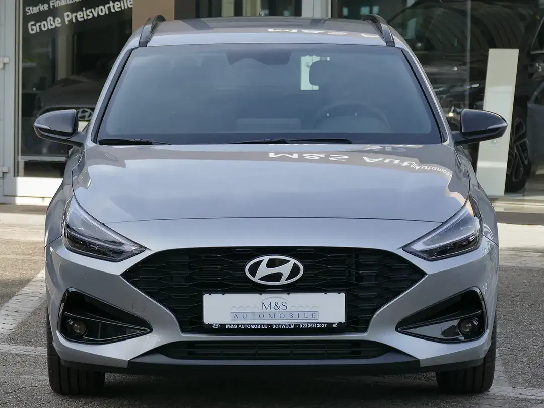 Hyundai i30 - Thumbnail 2