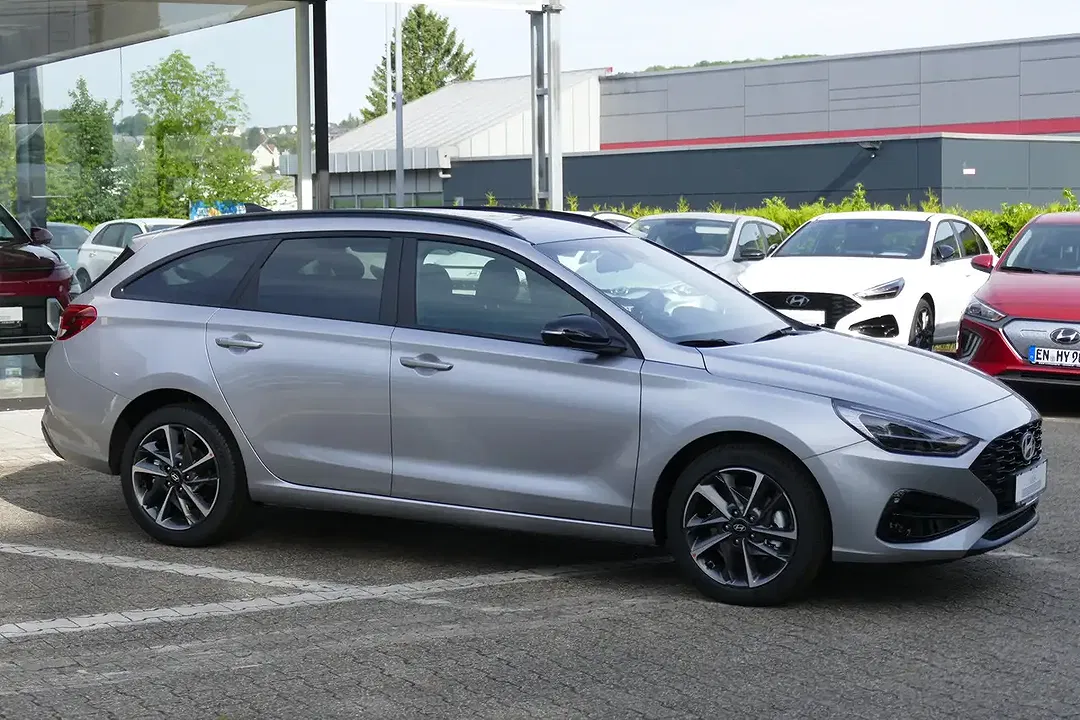 Hyundai i30 - Thumbnail 3