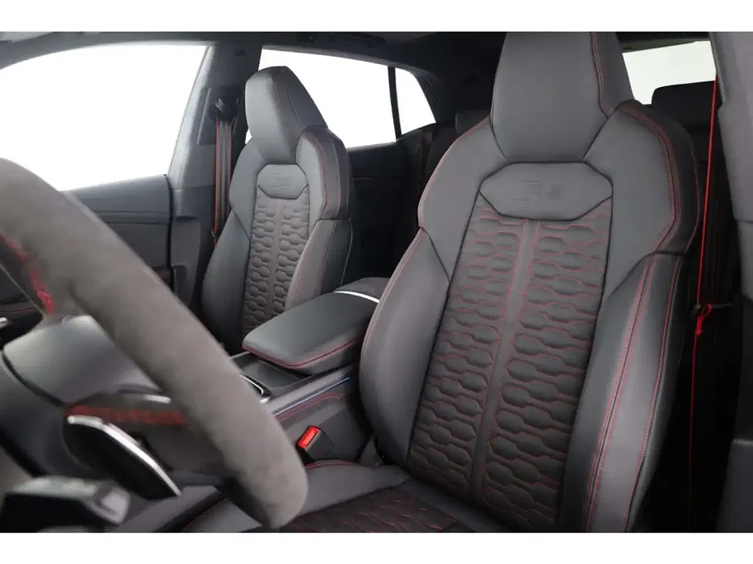 Audi RS Q8 - Thumbnail 11
