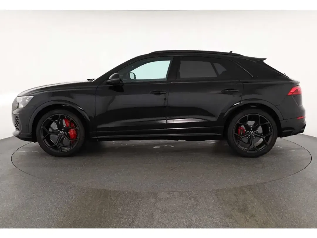 Audi RS Q8 - Thumbnail 2
