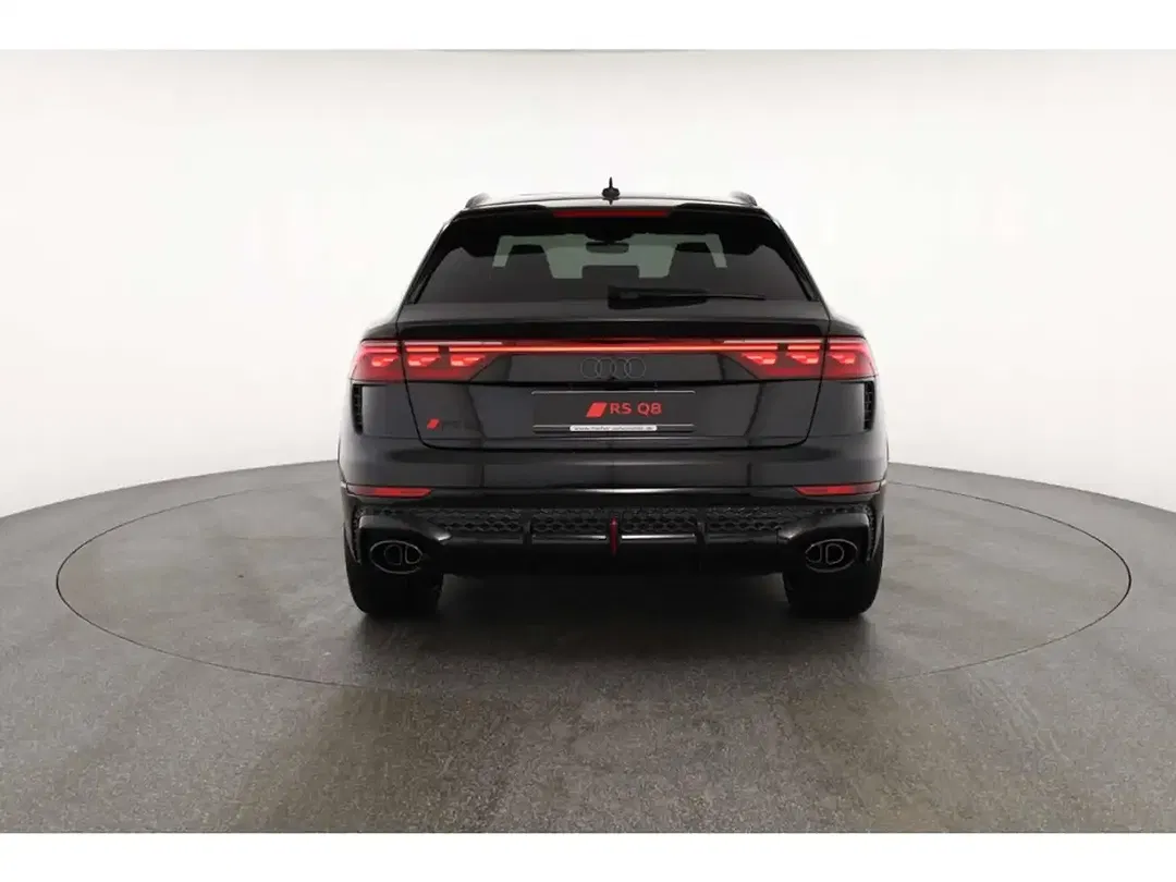 Audi RS Q8 - Thumbnail 6