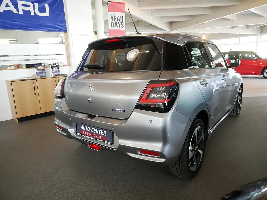 Suzuki Swift - Thumbnail 5