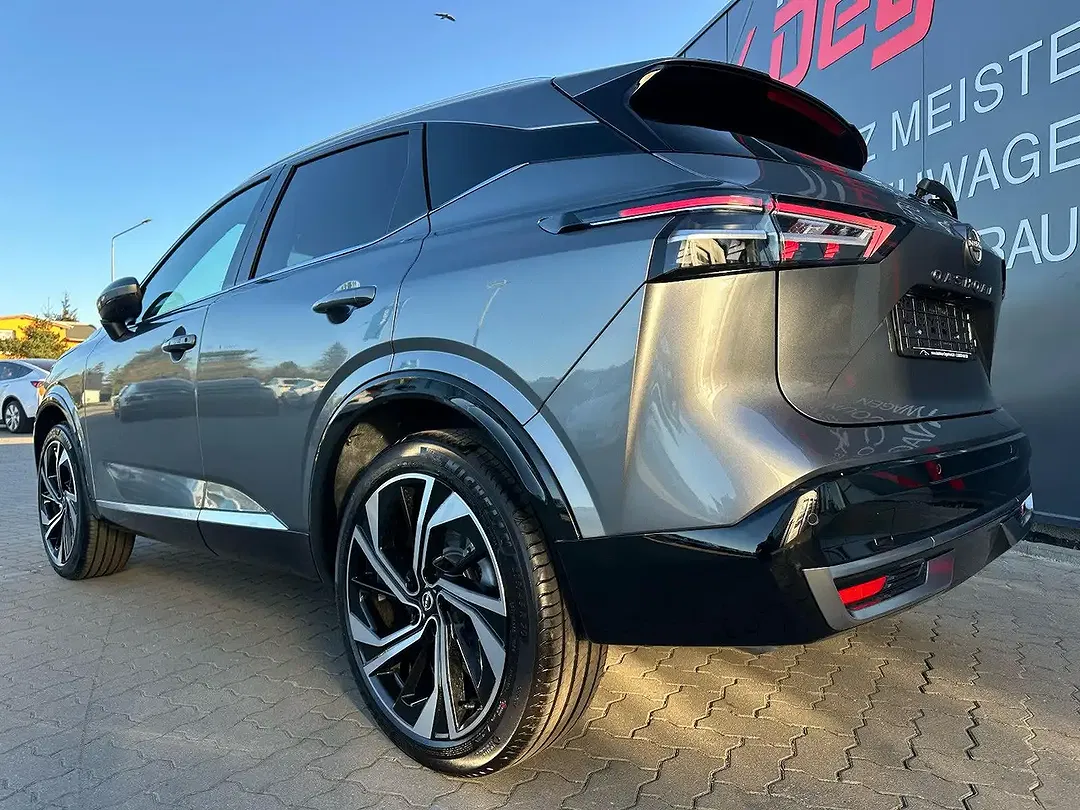 Nissan Qashqai - Thumbnail 2