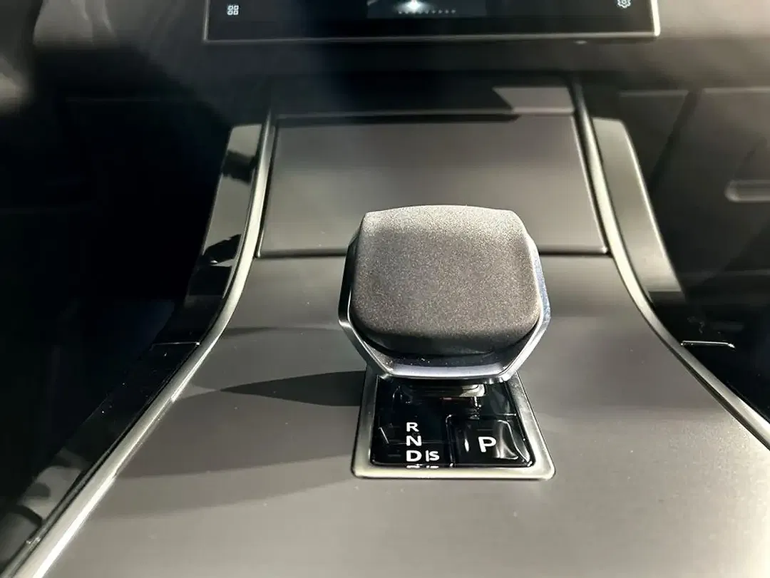 Land Rover Range Rover Evoque - Thumbnail 14