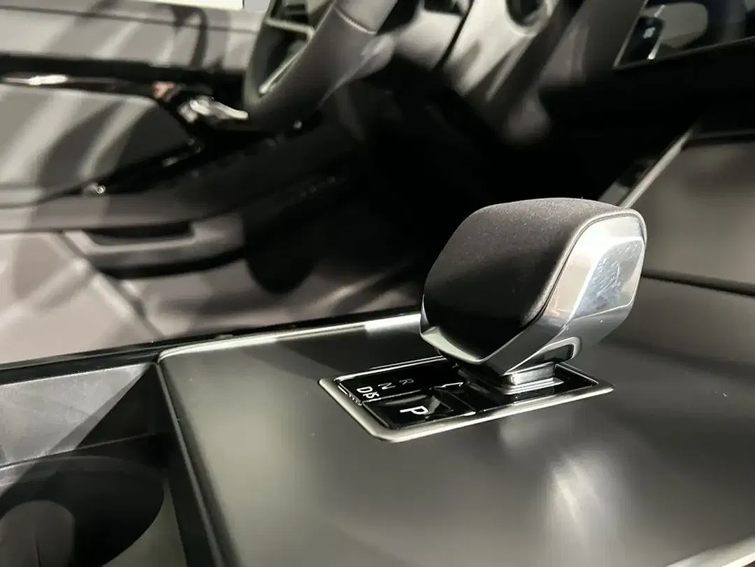 Land Rover Range Rover Evoque - Thumbnail 15