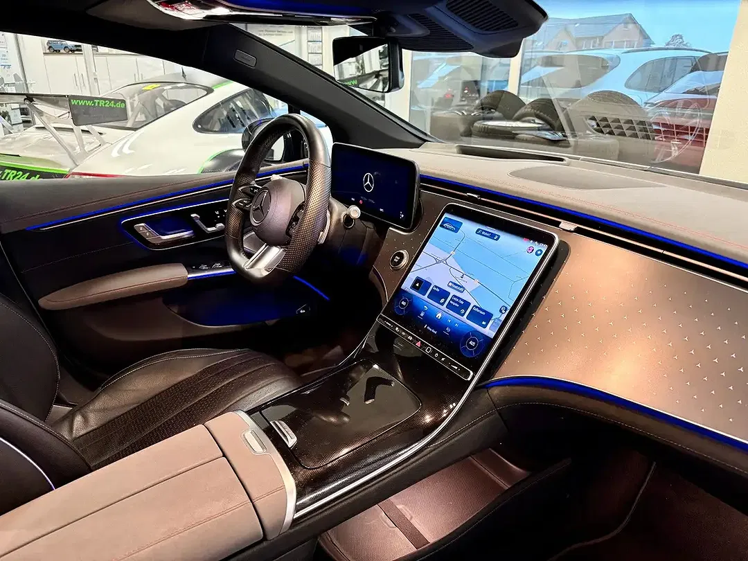 Mercedes-Benz EQS - Thumbnail 13