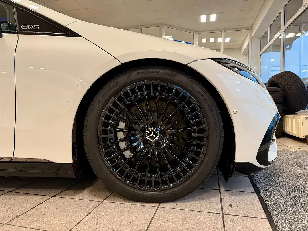 Mercedes-Benz EQS - Thumbnail 6