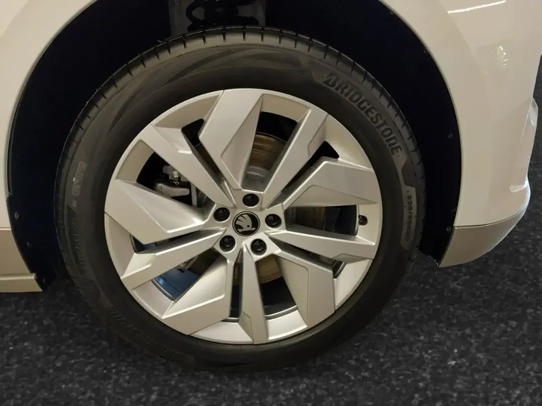 Skoda Enyaq - Thumbnail 7