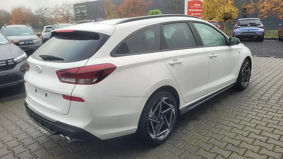 Hyundai i30 - Thumbnail 4