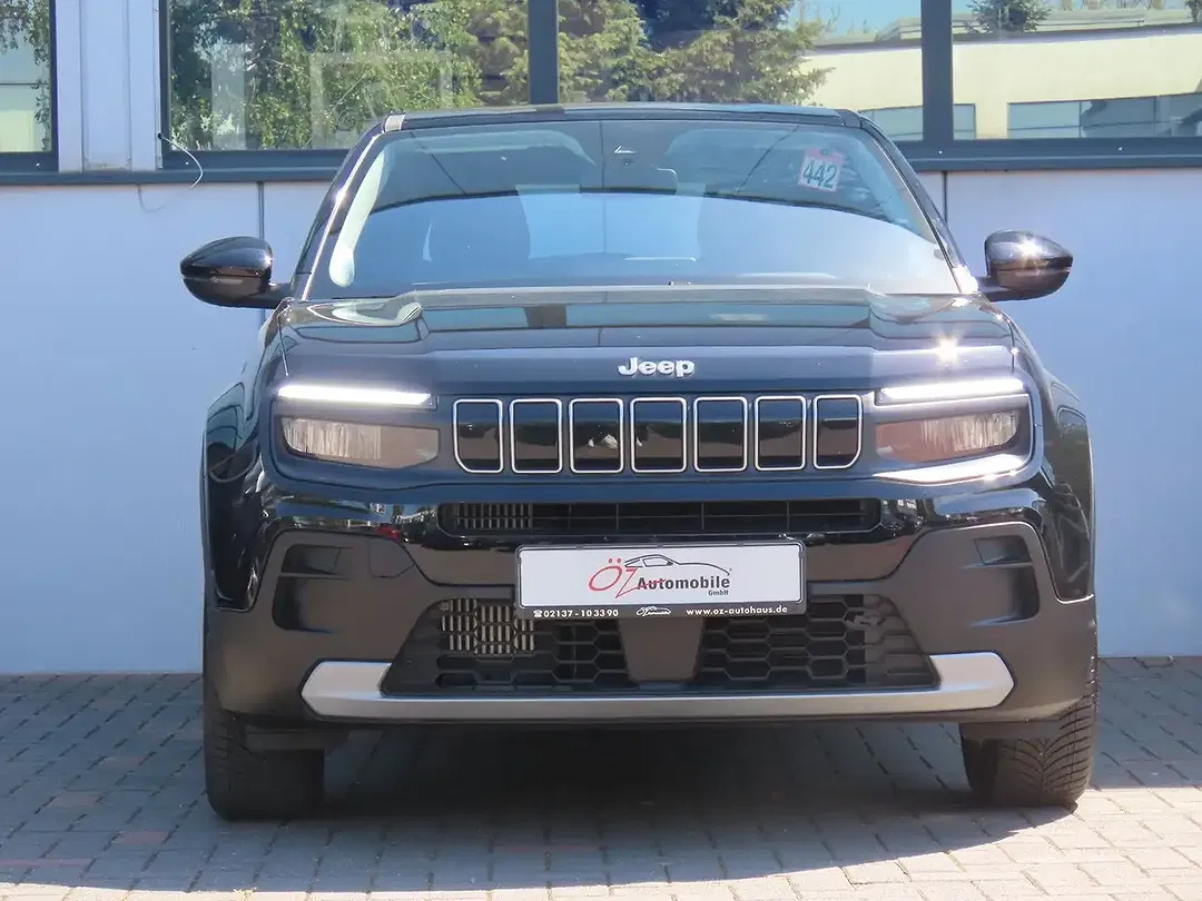 Jeep Avenger - Thumbnail 2