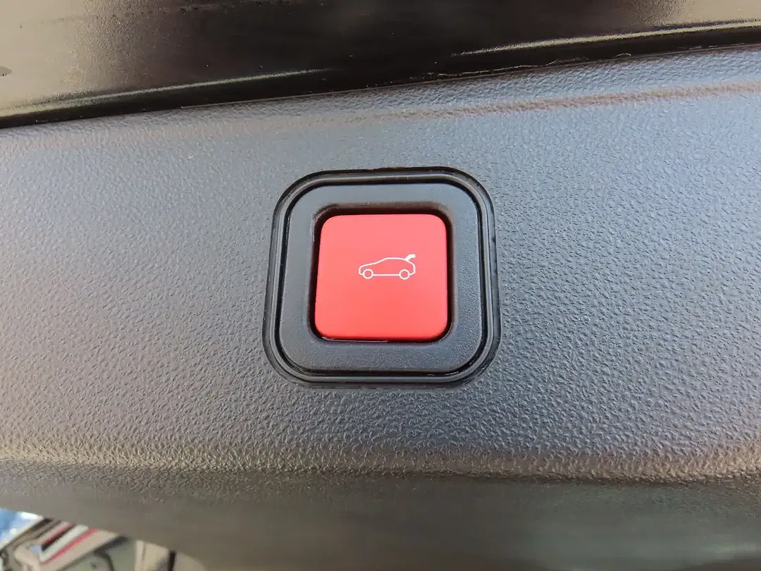 Jeep Avenger - Thumbnail 9