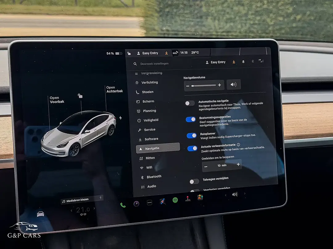 Tesla Model 3 - Thumbnail 27