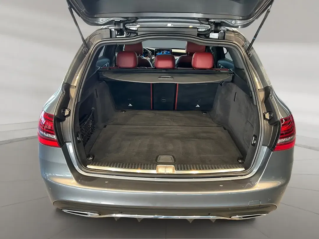 Mercedes-Benz C 300 - Thumbnail 12